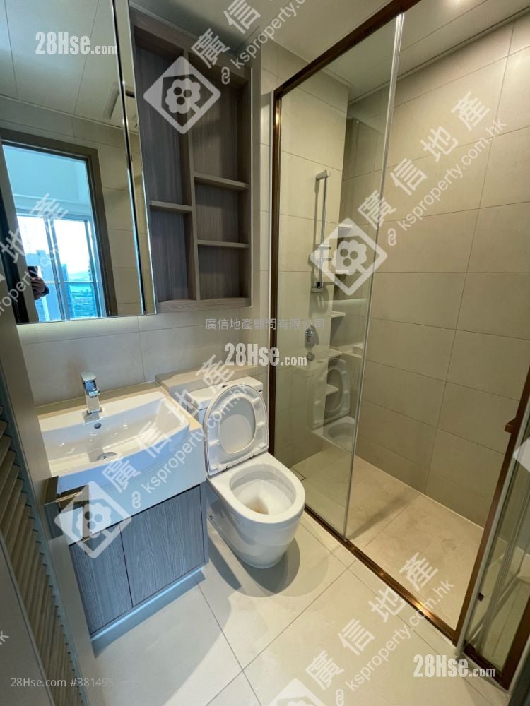 L Living 23 Rental 2 Bedrooms , 1 Bathroom 466 ft²