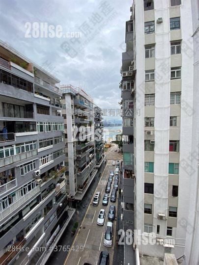 Clarke Mansion Sell 5+ Bedrooms 1,272 ft²