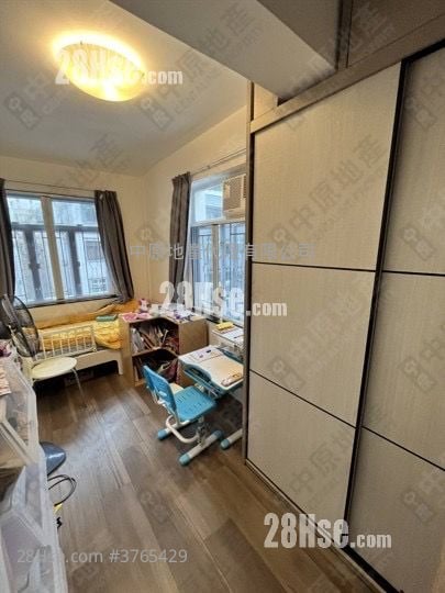 Clarke Mansion Sell 5+ Bedrooms 1,272 ft²