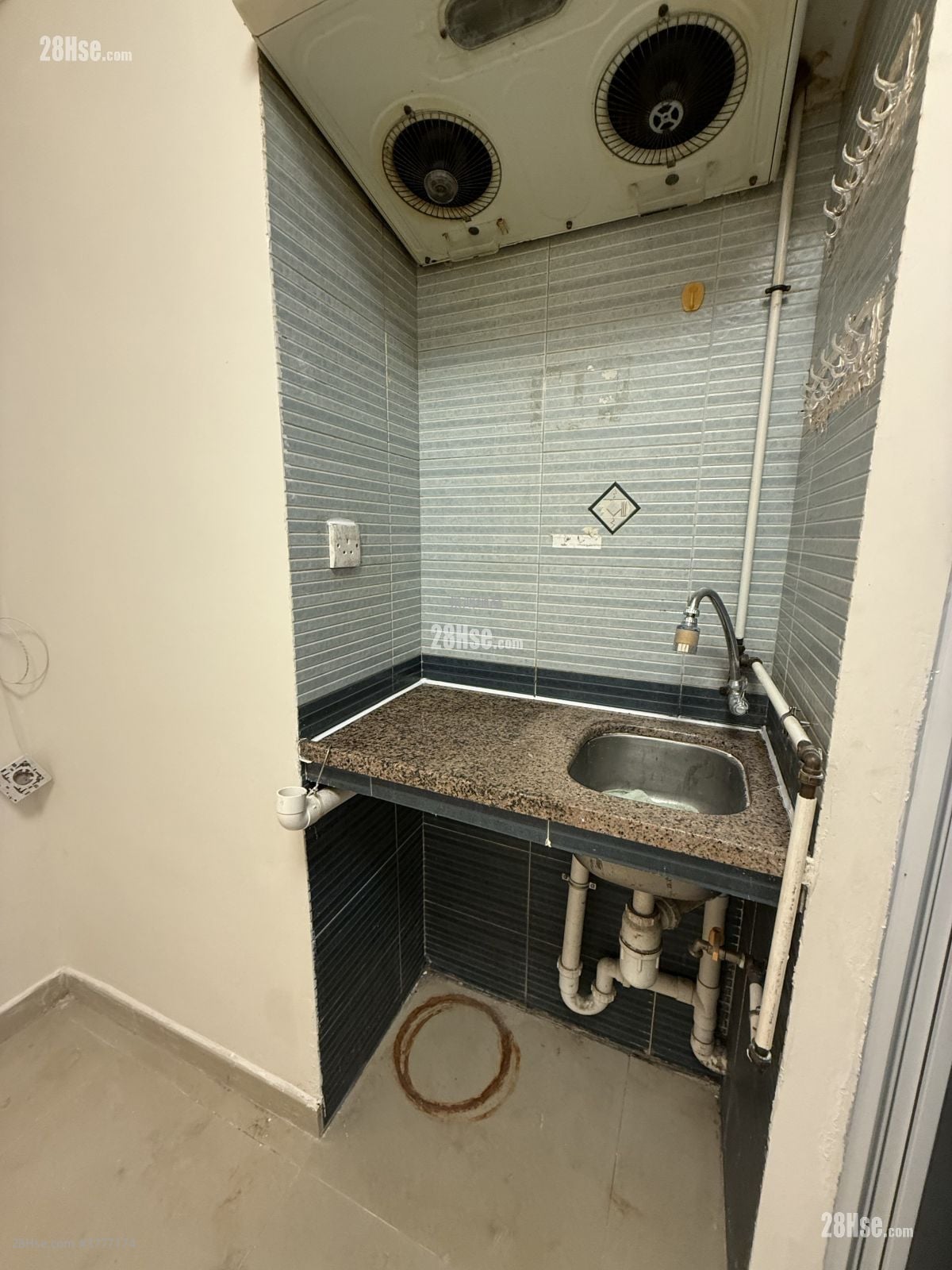 Man Yuen Building Rental 1 Bedroom , 1 Bathroom 180 ft²