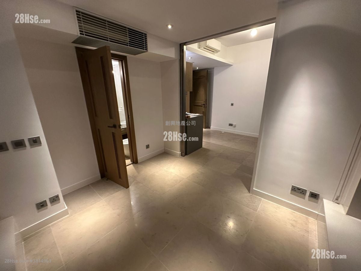 Eight South Lane Sell 1 Bedroom , 1 Bathroom 315 ft²