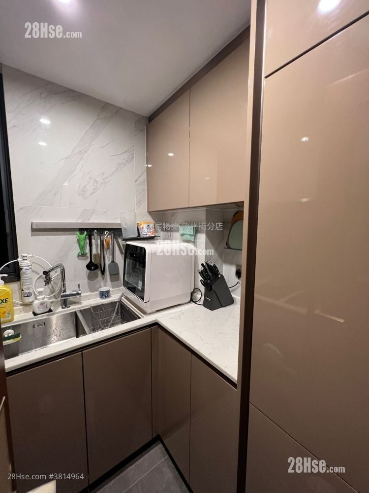 The Vertex Rental 2 Bedrooms , 1 Bathroom 517 ft²