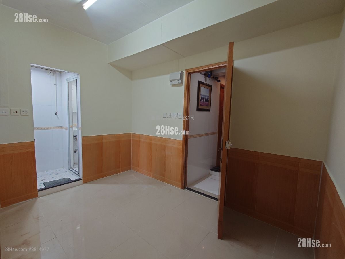 唐樓 租盤 1 房 , 1 浴室 150 平方呎