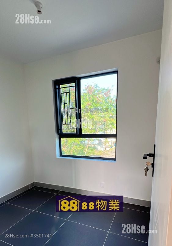 Village Sell 3 Bedrooms , 2 Bathrooms 700 ft²
