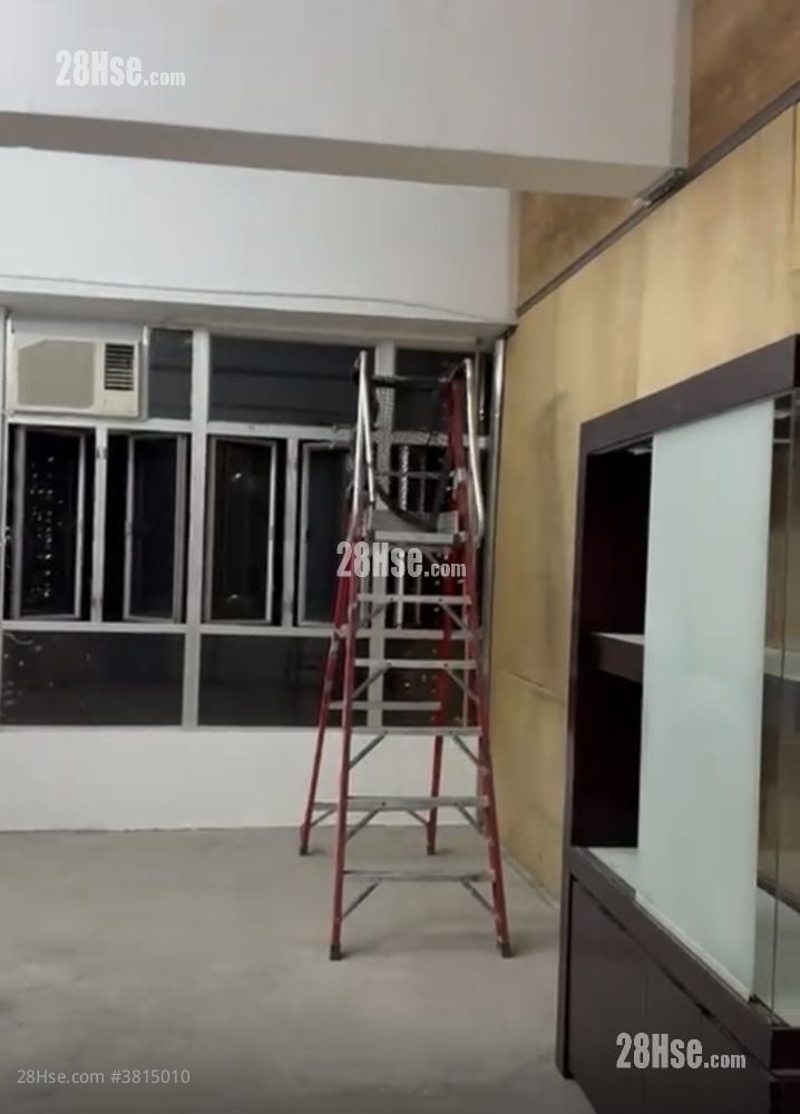 柴湾港利中心中层 租盘