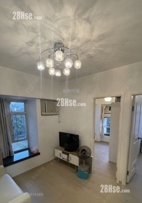 Sheung Shui Centre Sell 2 Bedrooms , 1 Bathroom 342 ft²