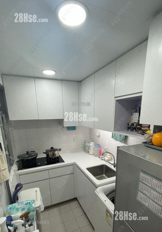 Sheung Shui Centre Sell 2 Bedrooms , 1 Bathroom 342 ft²