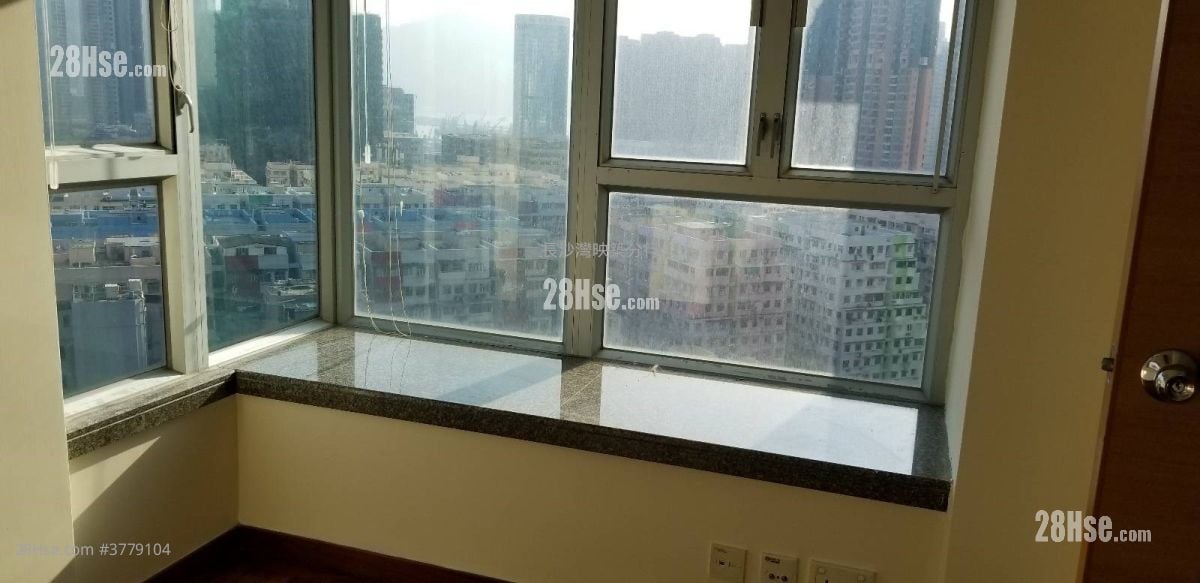Metro Harbour View Sell 2 Bedrooms 408 ft²