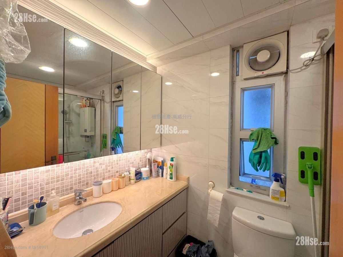 康翠台 售盘 3 房 , 1 浴室 646 平方尺