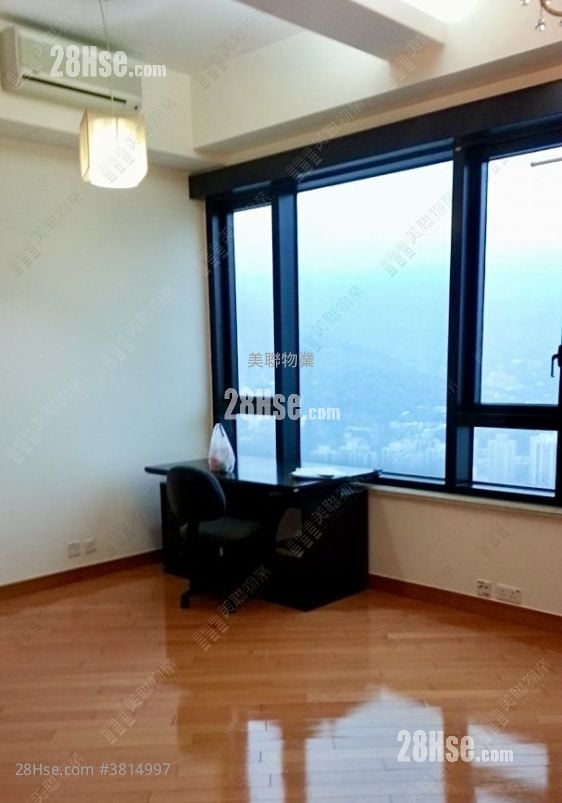 living room: Chelsea Court Sell 2 Bedrooms , 1 Bathroom 554 ft²