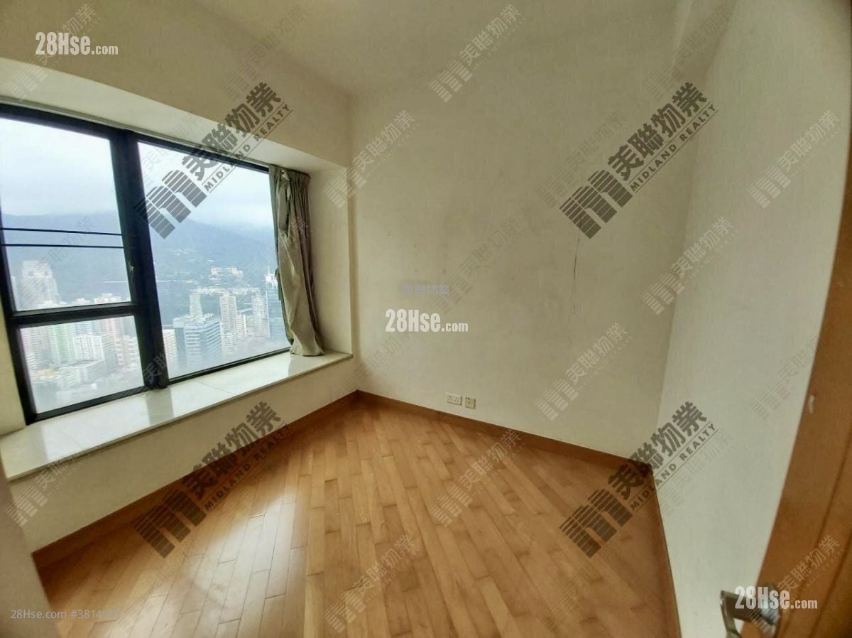 bedroom 2: Chelsea Court Sell 2 Bedrooms , 1 Bathroom 554 ft²