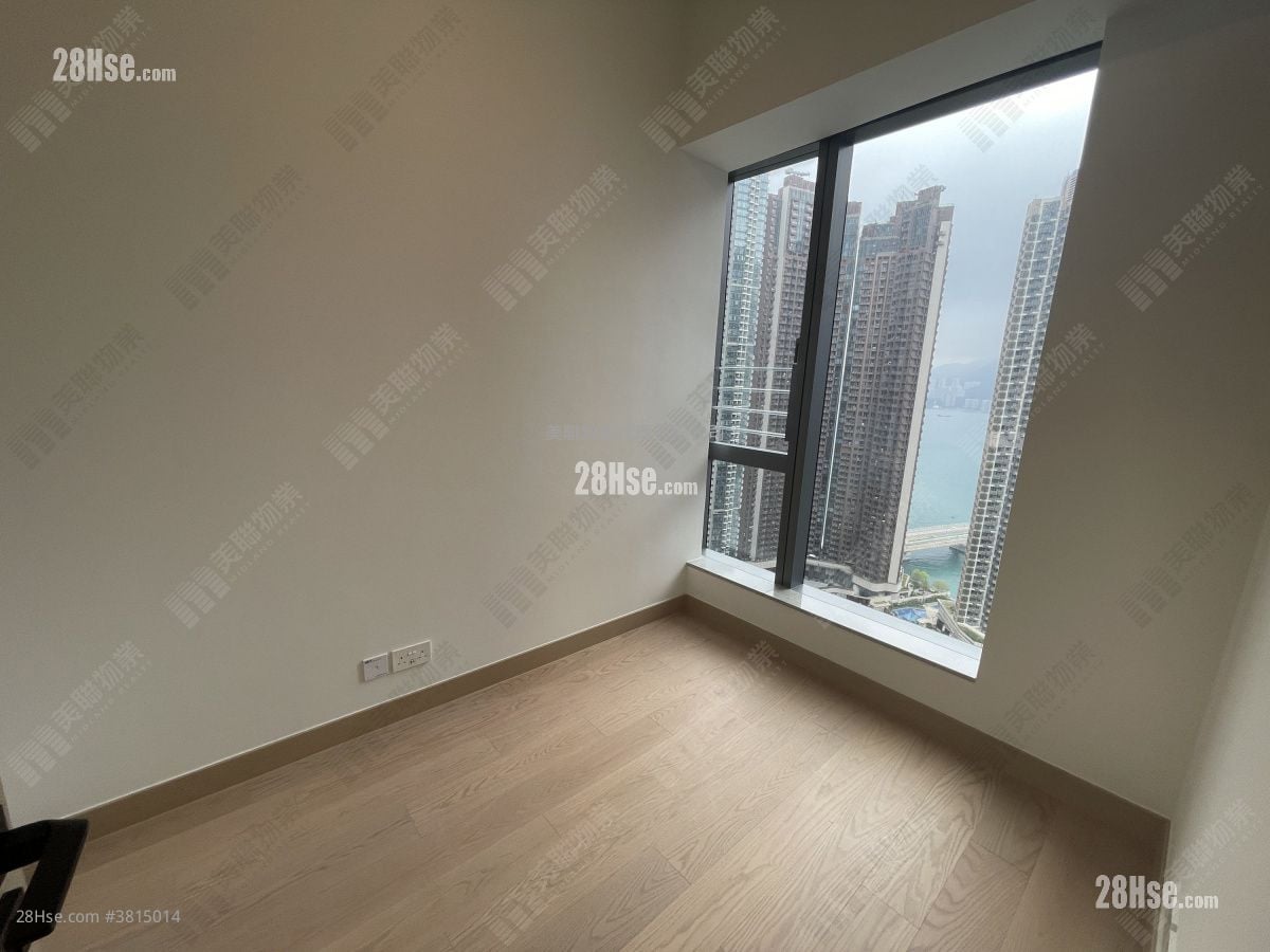 Park Seasons Sell 1 Bedroom , 1 Bathroom 327 ft²