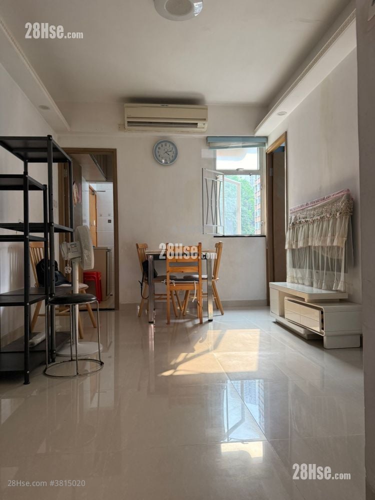 Sun Sing Buiding Sell 3 Bedrooms 445 ft²