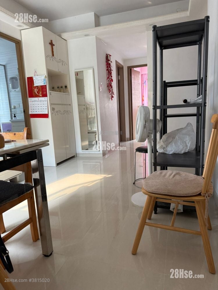 Sun Sing Buiding Sell 3 Bedrooms 445 ft²