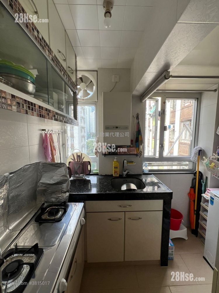 天马苑 售盘 2 房 415 平方尺