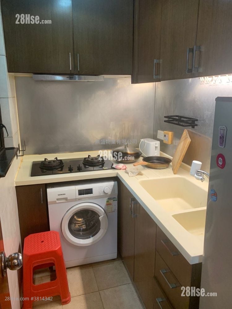 御皇臺 租盤 2 房 , 1 浴室 379 平方呎