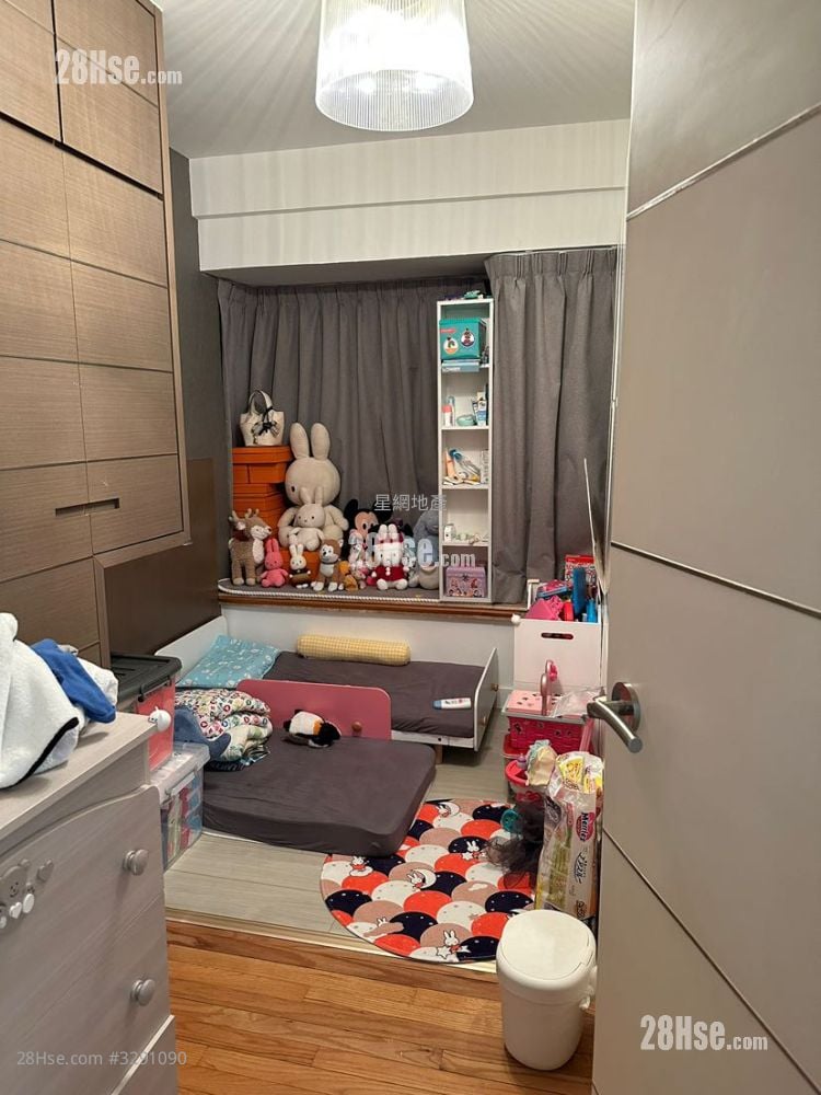 帝欣苑 租盤 1,001 平方呎