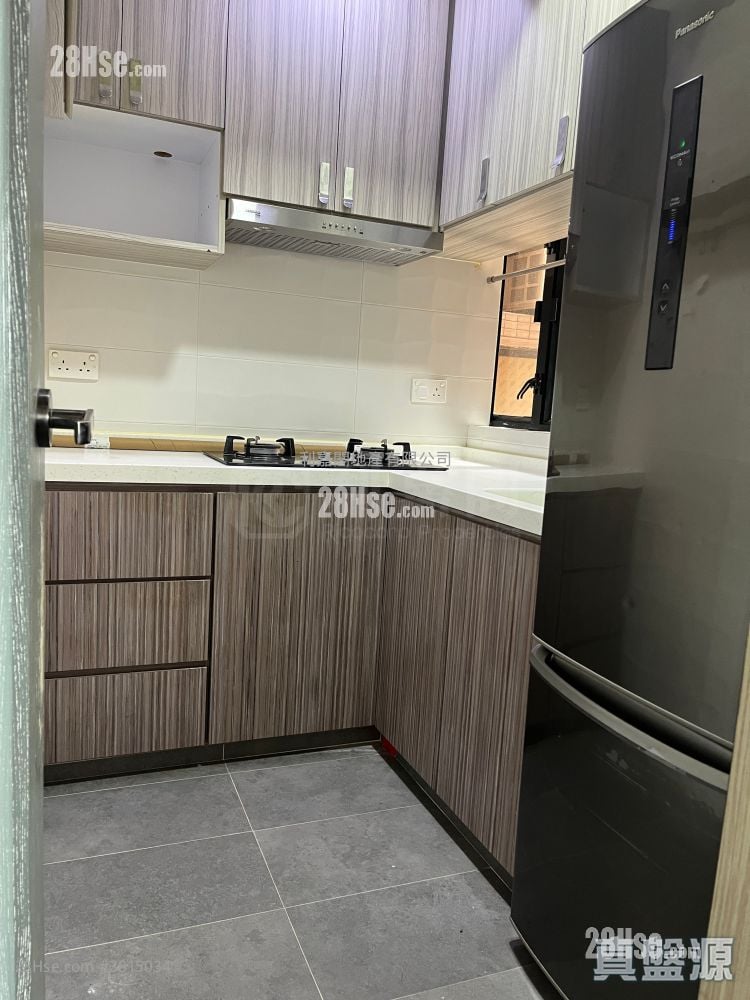 新港城 售盘 3 房 519 平方尺