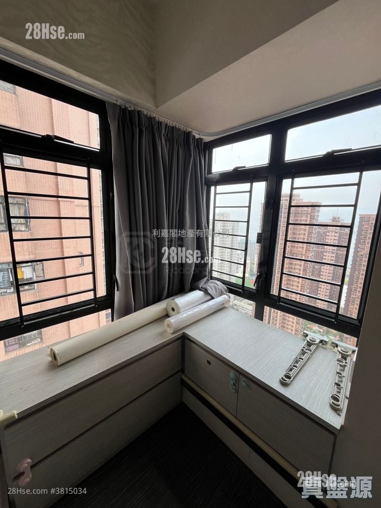 新港城 售盘 3 房 519 平方尺