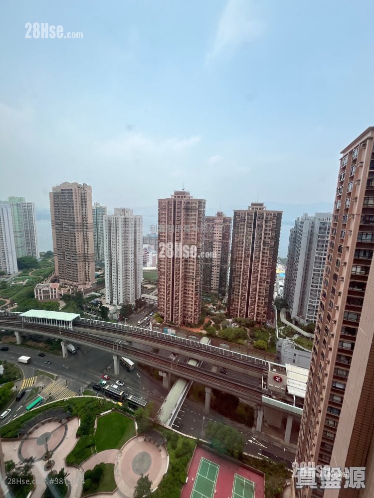 新港城 售盘 3 房 519 平方尺