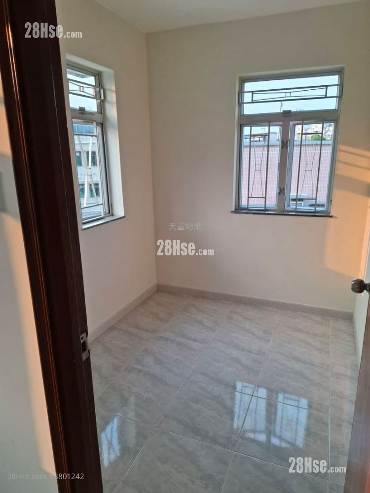 Chung Uk Tsuen Rental 3 Bedrooms , 1 Bathroom 700 ft²