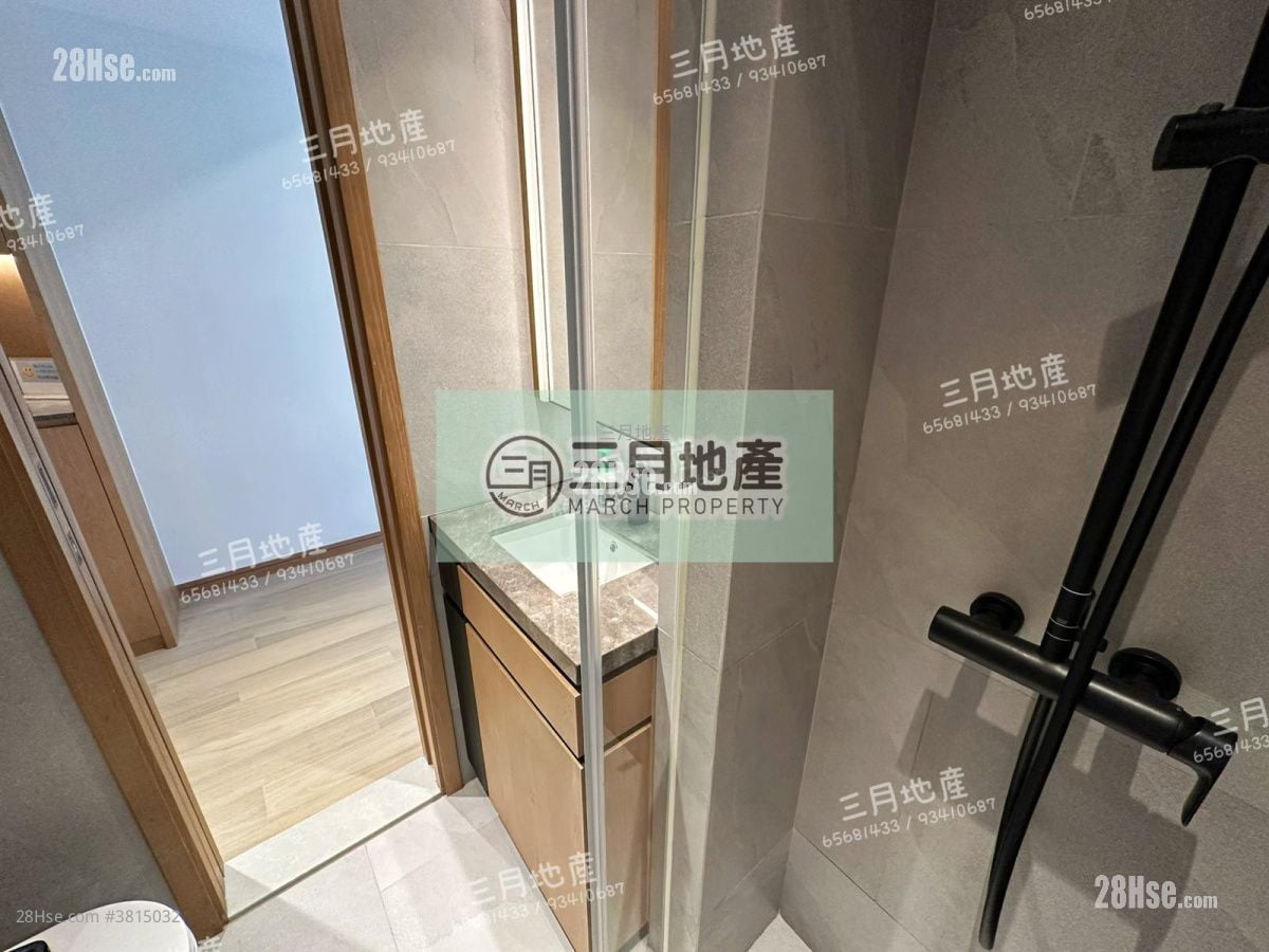 Uptify Sell Studio , 1 Bathroom 172 ft²