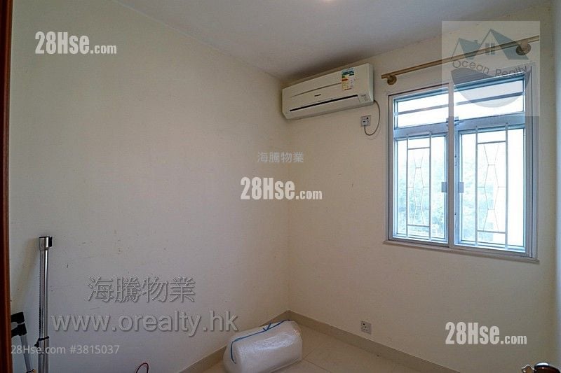 村屋 售盘 3 房 , 2 浴室 700 平方尺