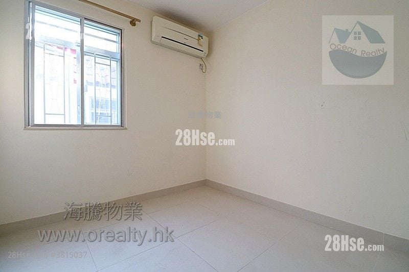 村屋 售盘 3 房 , 2 浴室 700 平方尺