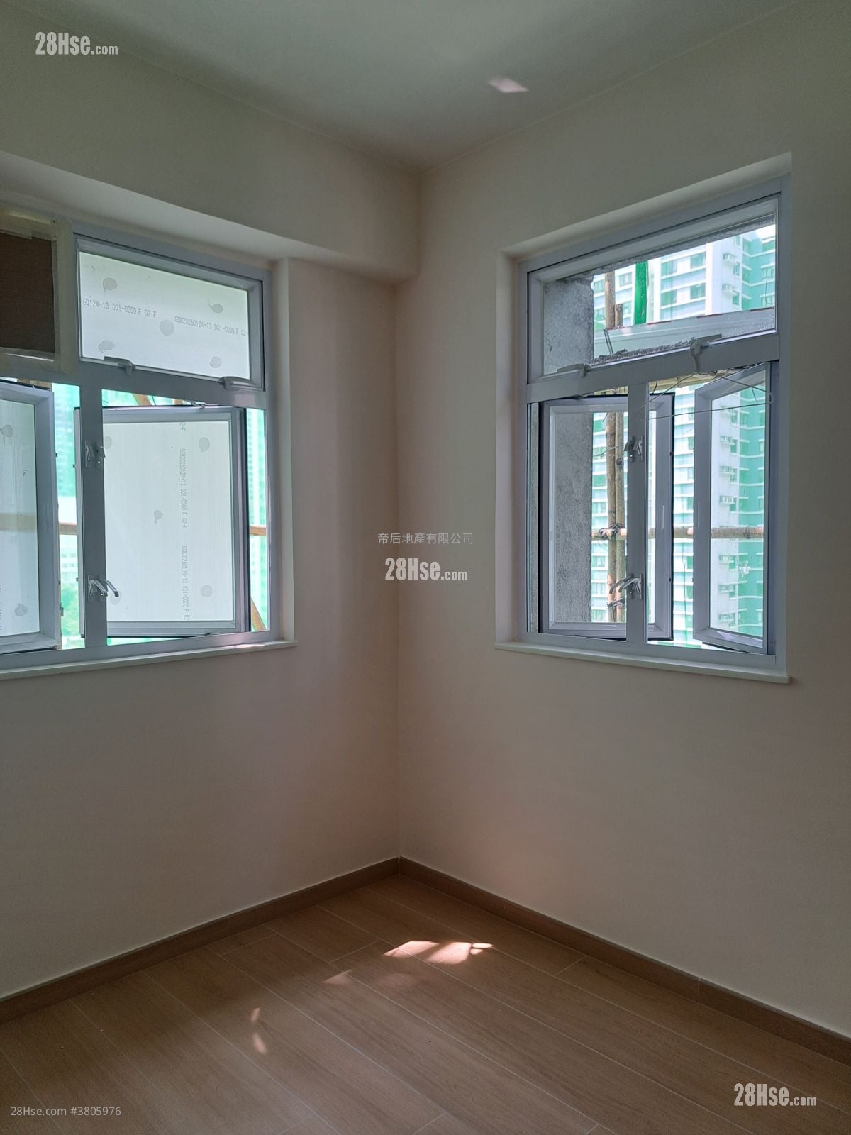 Midland Centre Rental 2 Bedrooms , 1 Bathroom 336 ft²