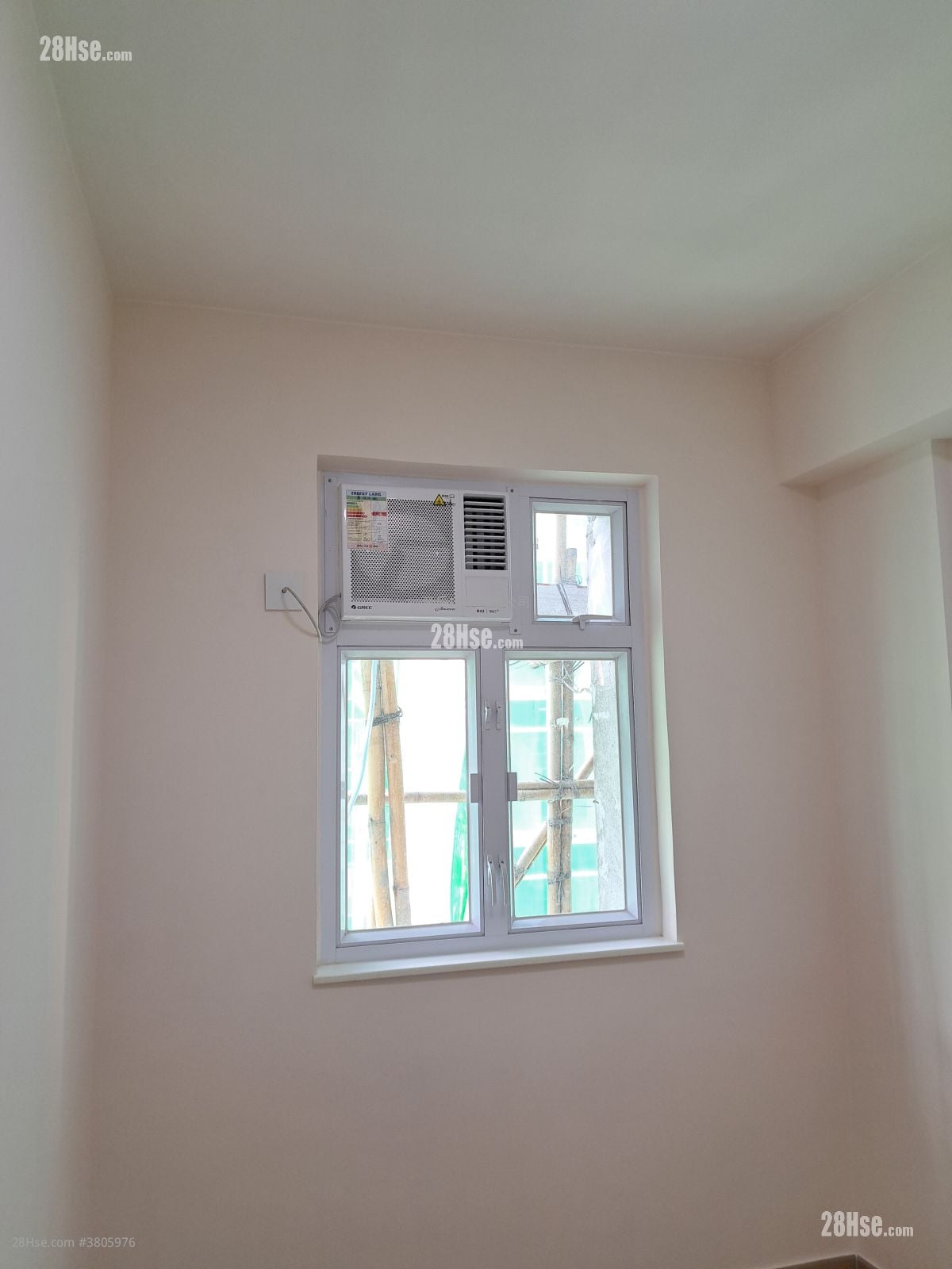 Midland Centre Rental 2 Bedrooms , 1 Bathroom 336 ft²