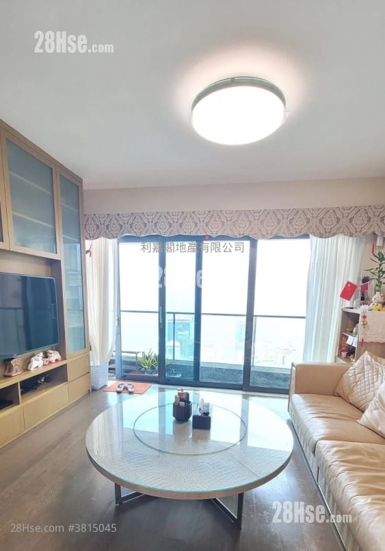 Azura Sell 4 Bedrooms 1,598 ft²