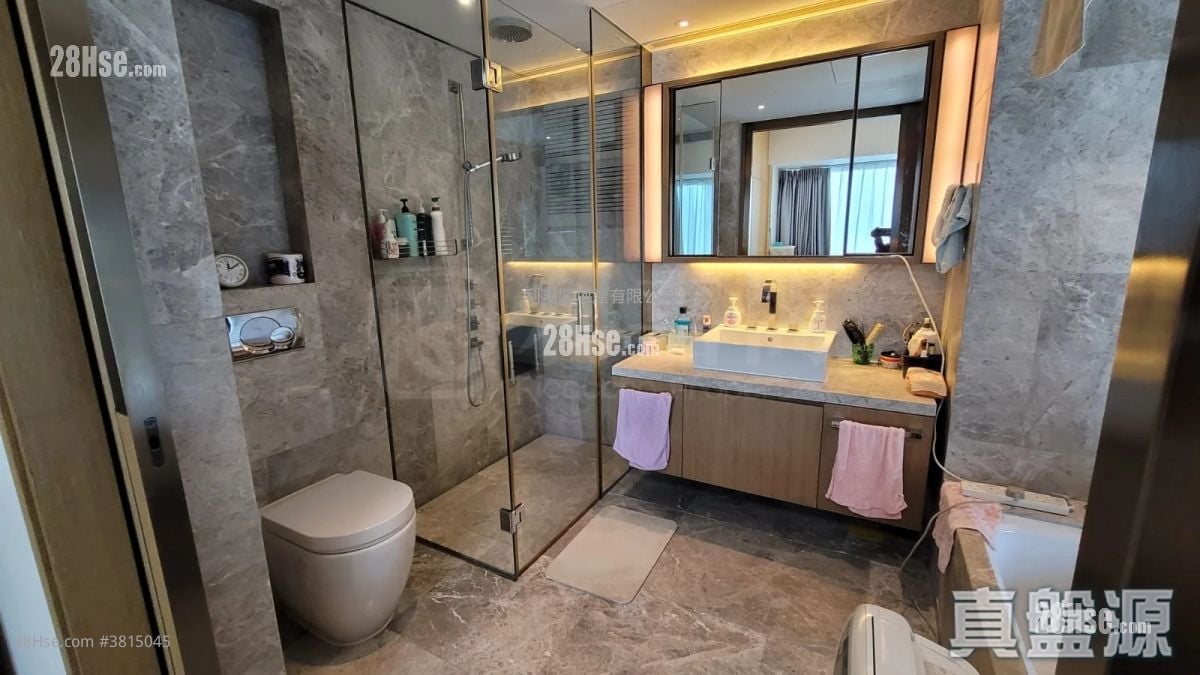 Azura Sell 4 Bedrooms 1,598 ft²