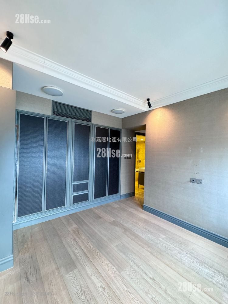 The Harbourside Rental 3 Bedrooms , 2 Bathrooms 1,051 ft²