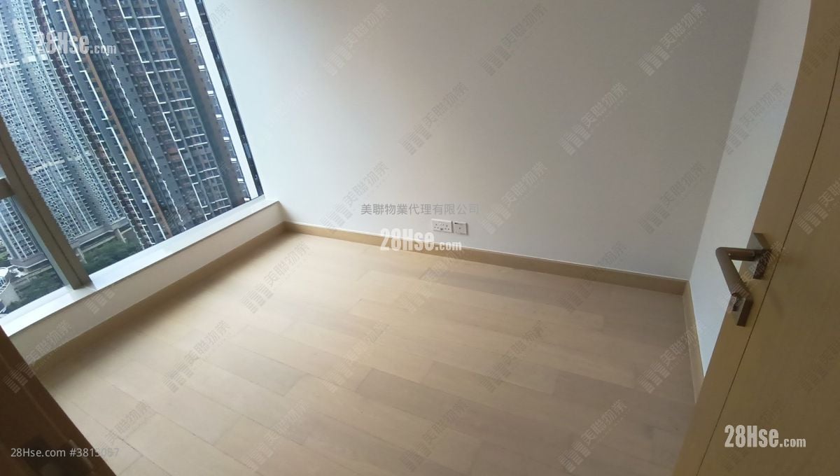 Marini Sell 2 Bedrooms , 1 Bathroom 458 ft²