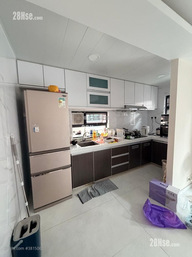 Village Rental 3 Bedrooms , 1 Bathroom 700 ft²