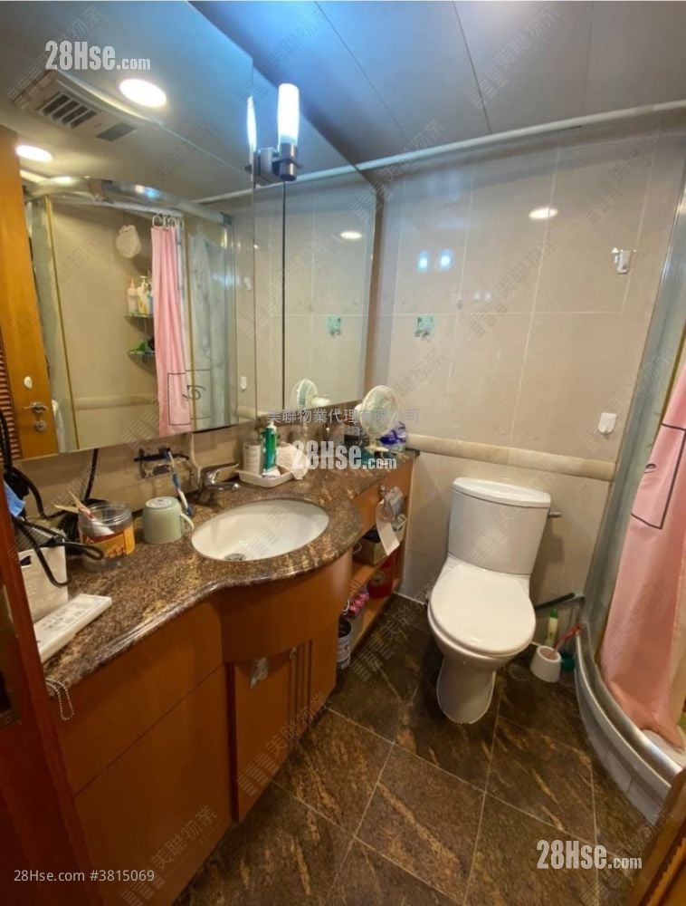 Park Central Sell 2 Bedrooms 465 ft²