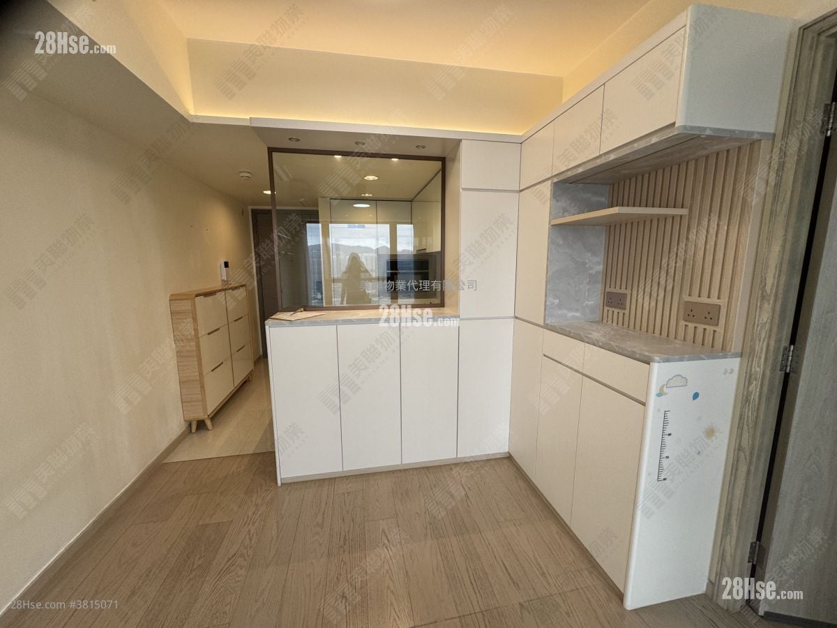 Sea To Sky Sell 2 Bedrooms , 1 Bathroom 482 ft²