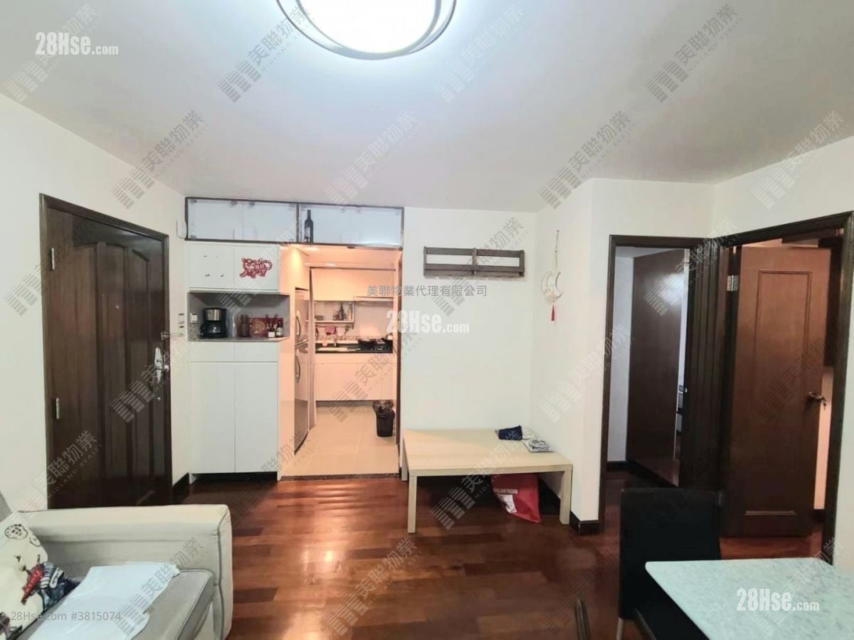 Yu Ming Court Sell 438 ft²