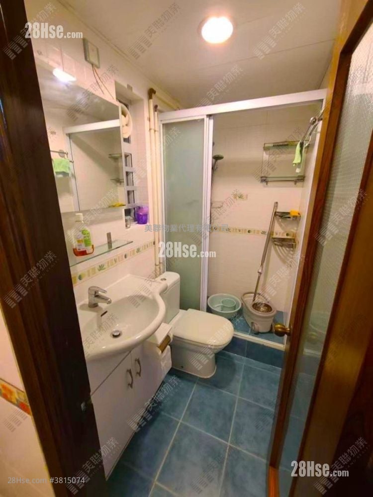 Yu Ming Court Sell 438 ft²