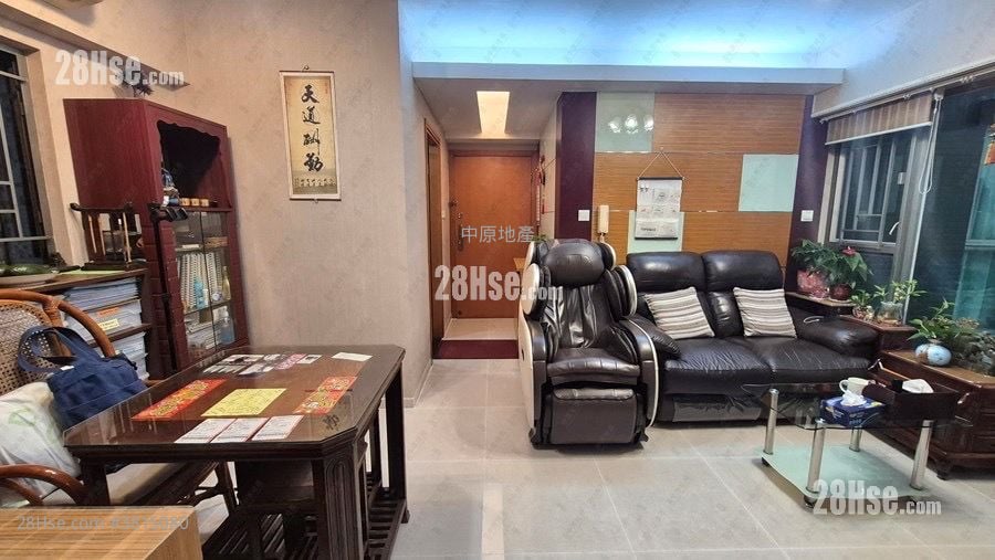 Yoho Town 售盘 3 房 637 平方尺