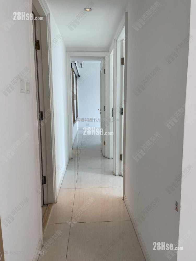 致蓝天 售盘 3 房 , 2 浴室 754 平方尺