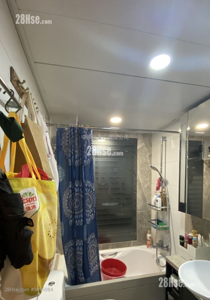 City Point Rental 4 Bedrooms , 2 Bathrooms 713 ft²