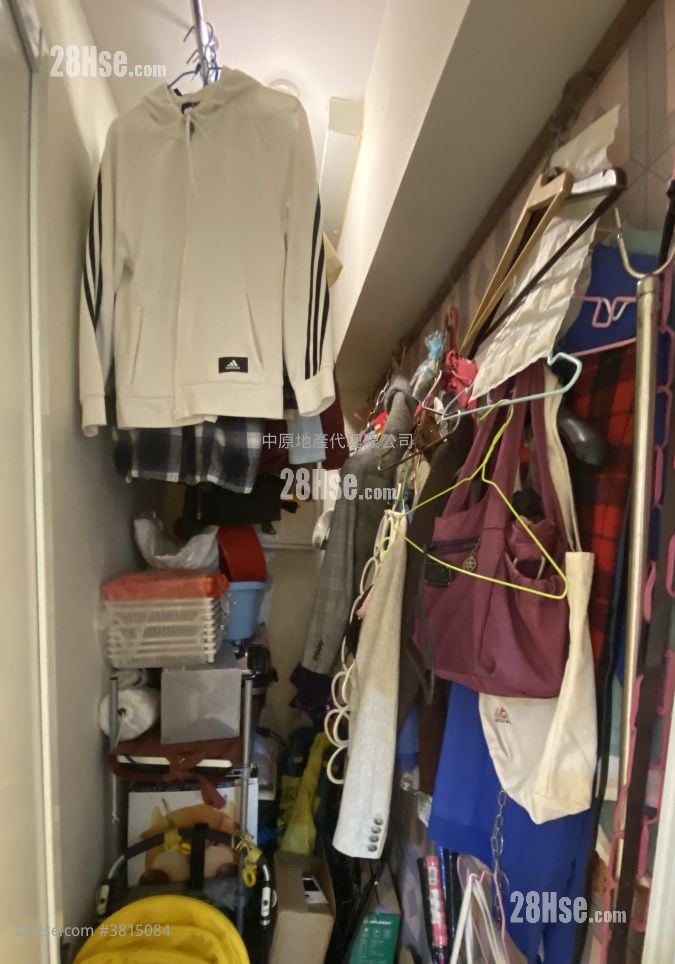 City Point Rental 4 Bedrooms , 2 Bathrooms 713 ft²