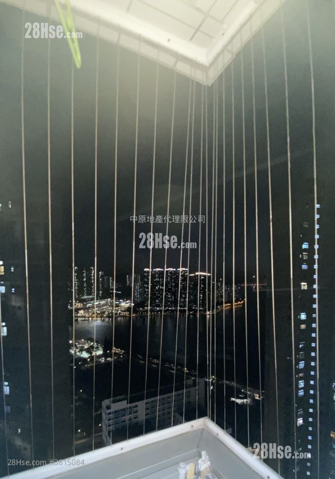 City Point Rental 4 Bedrooms , 2 Bathrooms 713 ft²