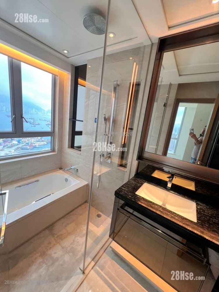 Cullinan West Sell 4 Bedrooms 1,320 ft²