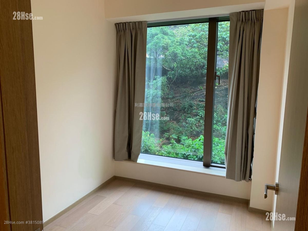 Island Garden Sell 2 Bedrooms , 1 Bathroom 670 ft²