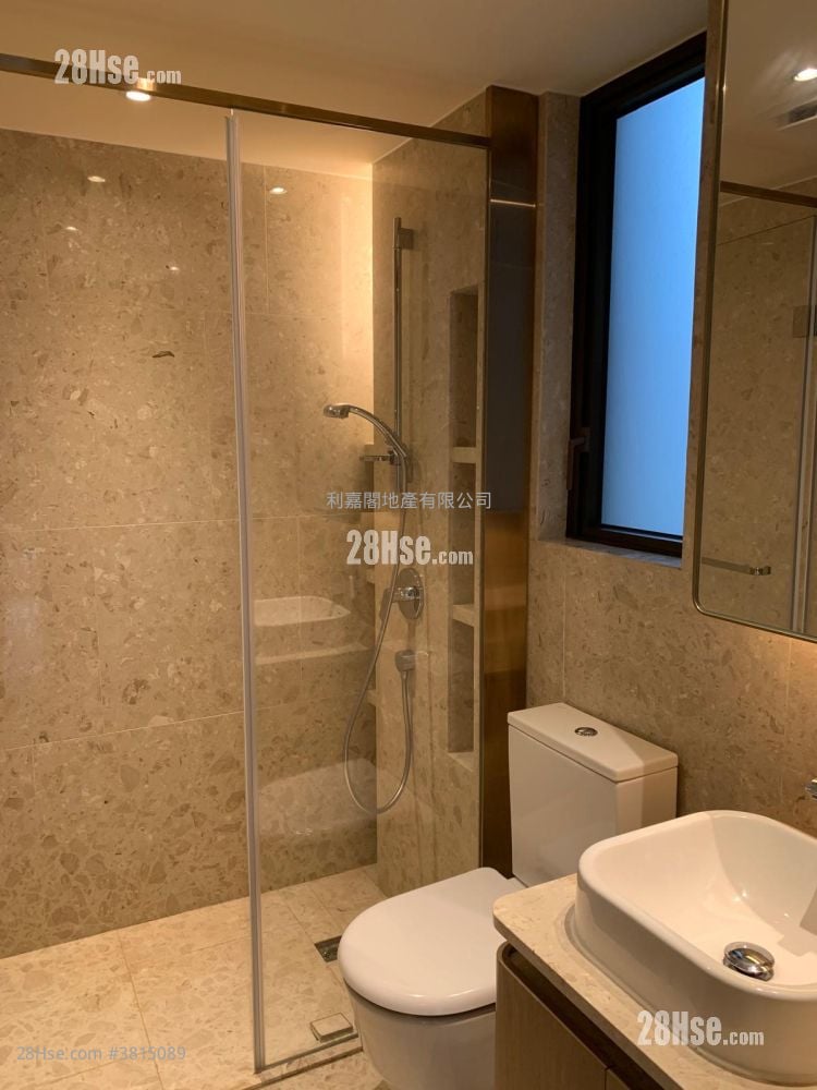 Island Garden Sell 2 Bedrooms , 1 Bathroom 670 ft²