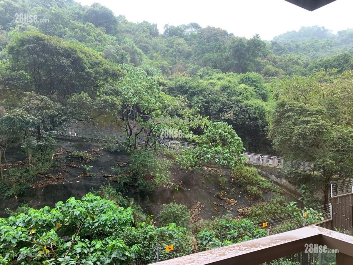 Island Garden Sell 2 Bedrooms , 1 Bathroom 670 ft²