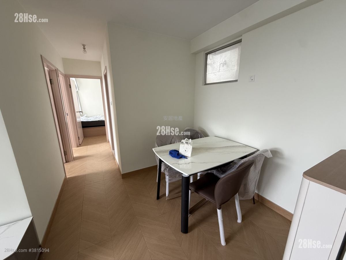 Riviera Gardens Rental 3 Bedrooms , 1 Bathroom 496 ft²