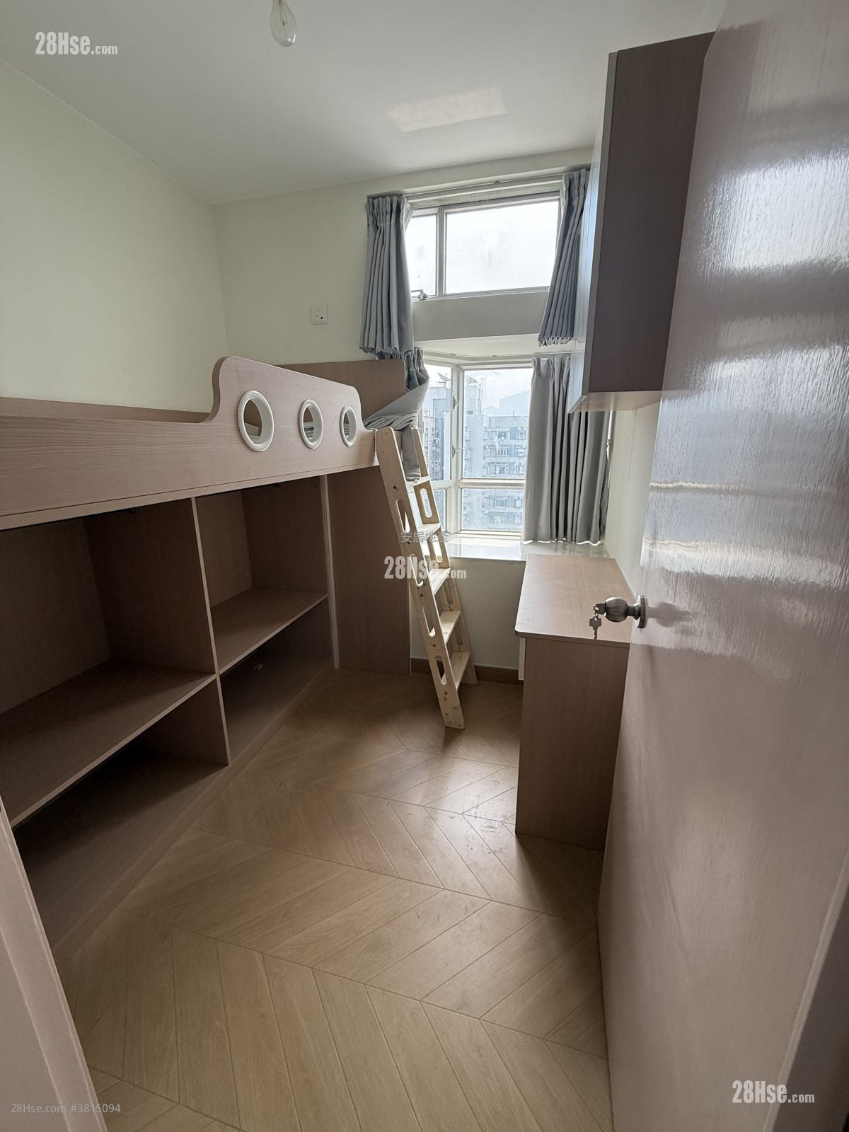 Riviera Gardens Rental 3 Bedrooms , 1 Bathroom 496 ft²